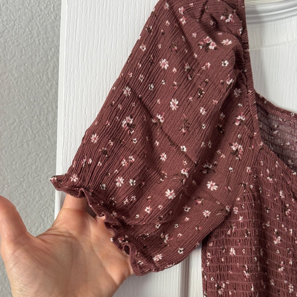 Smocked Puff Sleeve Midi Dress — Burgundy Floral - Picture 9 of 10